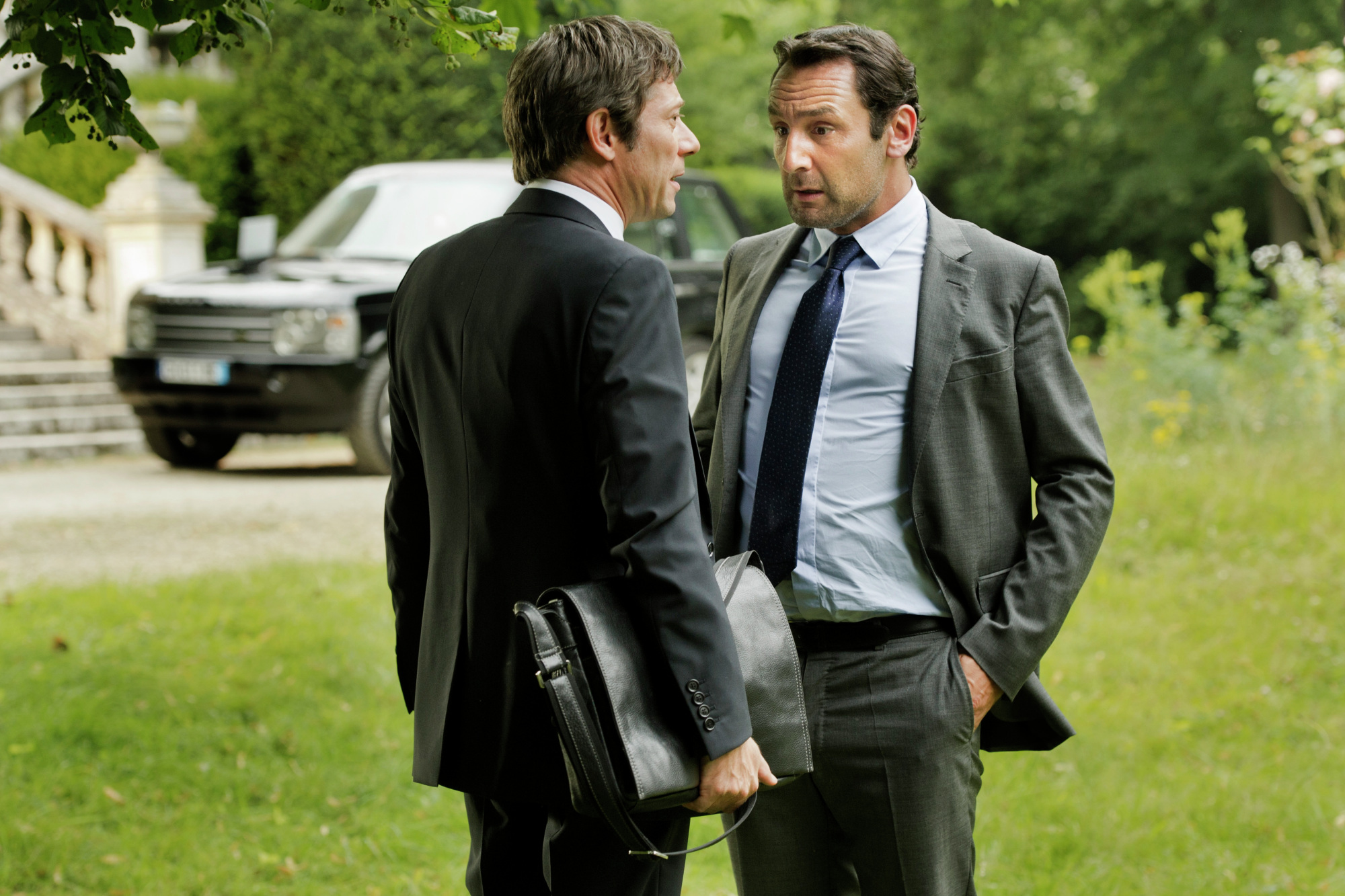 Mathieu Amalric and Gilles Lellouche in Families (2015)