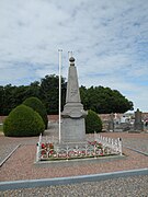 Le monument aux morts.