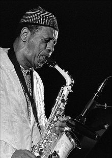 Coleman plays his Selmer alto saxophone (with low A) at The Hague in 1994.