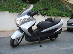 Suzuki Burgman 200 (2008)