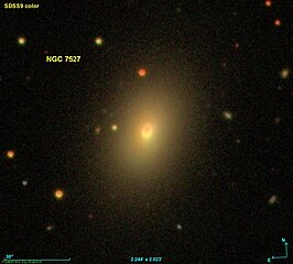 NGC 7527