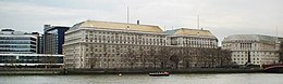 MI5'ın Londondakı mərkəzi binası Thames House