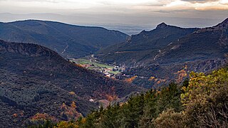 Au loin le roc de l'Aigle.